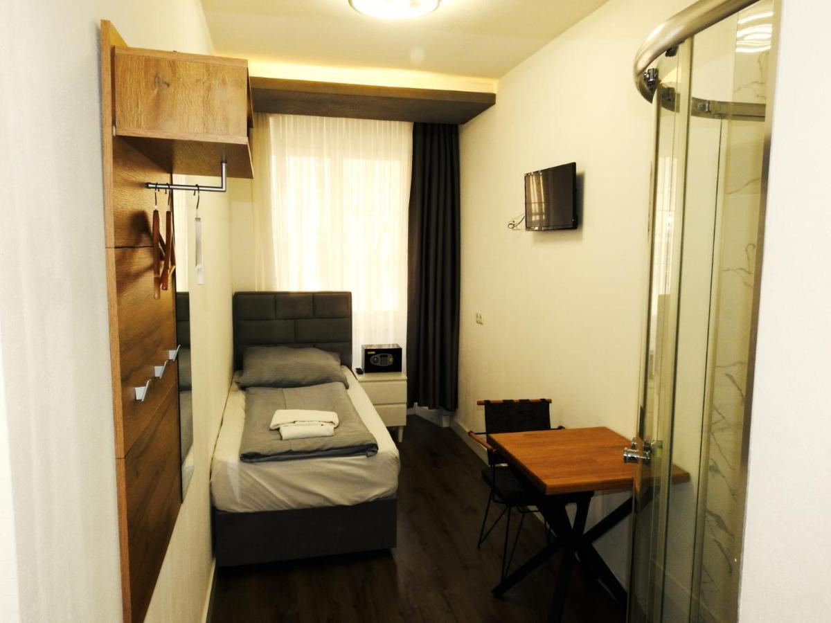 פלדקירש Hotel Hecht מראה חיצוני תמונה