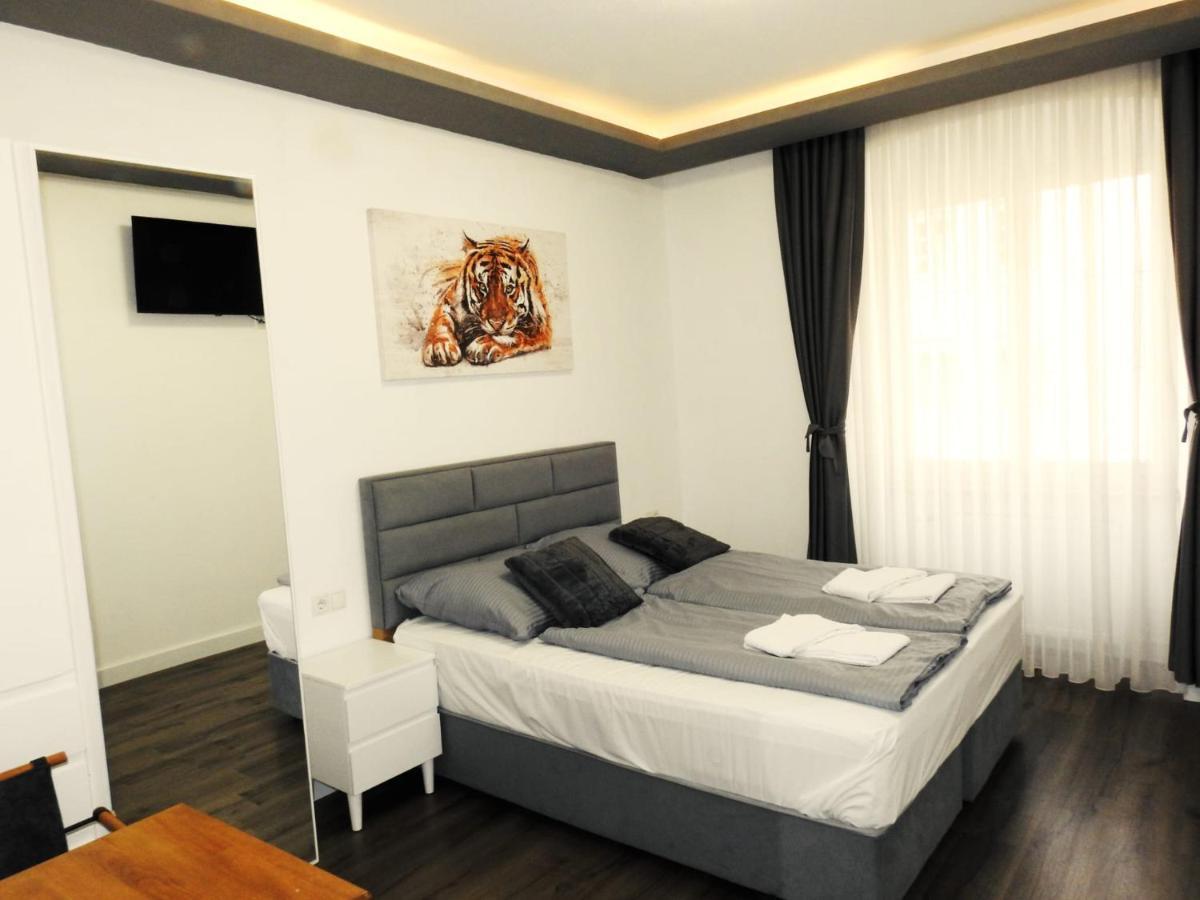 פלדקירש Hotel Hecht מראה חיצוני תמונה