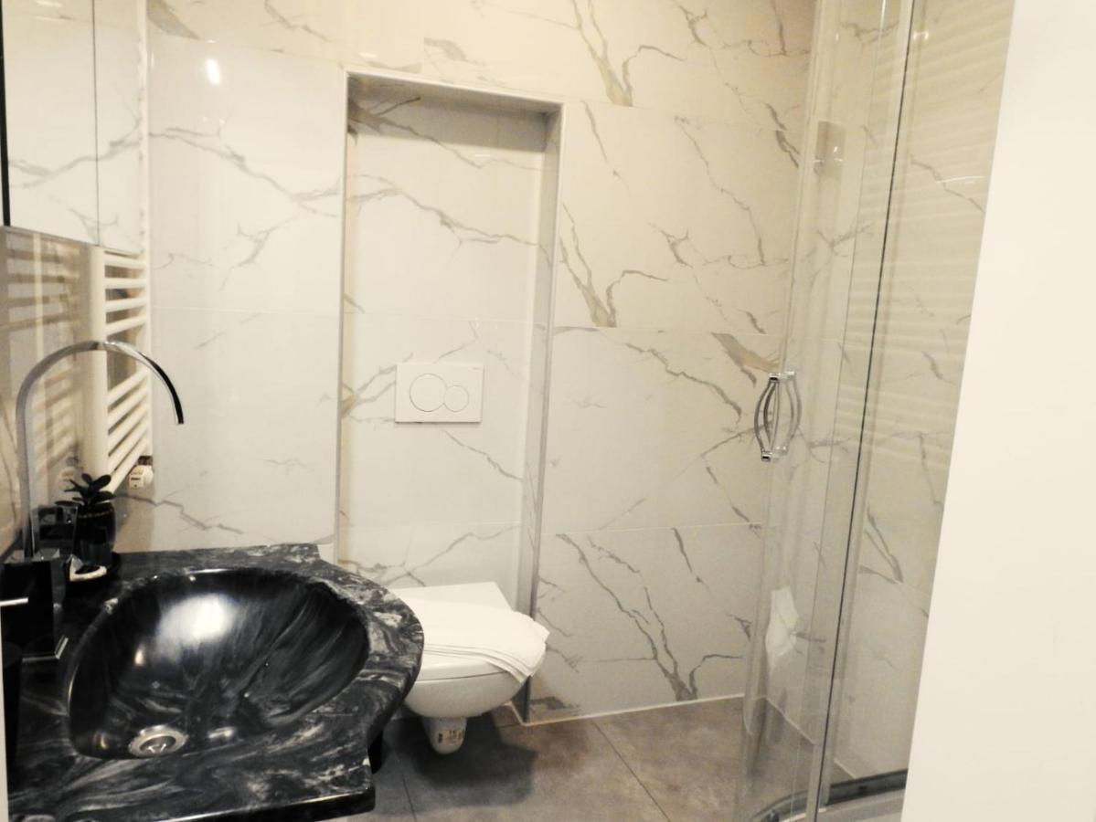 פלדקירש Hotel Hecht מראה חיצוני תמונה